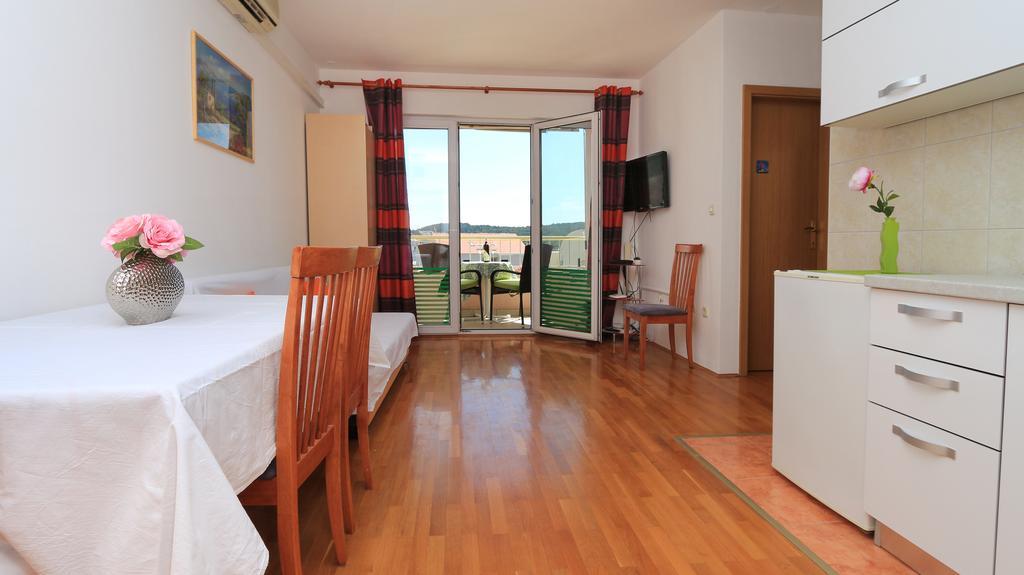 מאקרסקה Central Beach Apartment מראה חיצוני תמונה